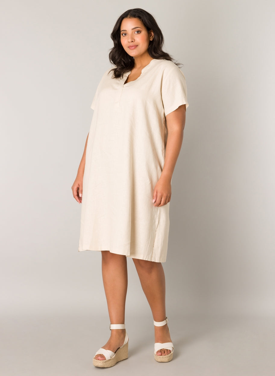 Yacinten kjole i Hør i plus size naturlig stof
