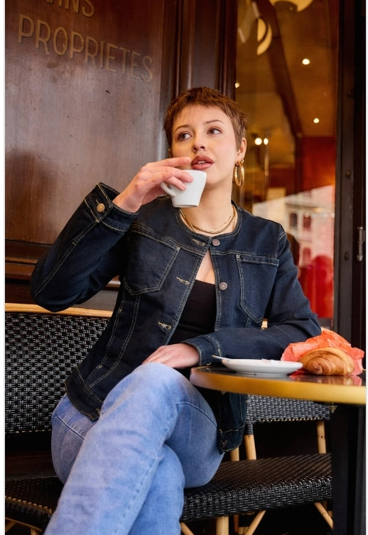 Denim jakke i flere farver