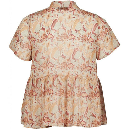 PATTERNET BLUSE MED OVERSKÆRING og ærme