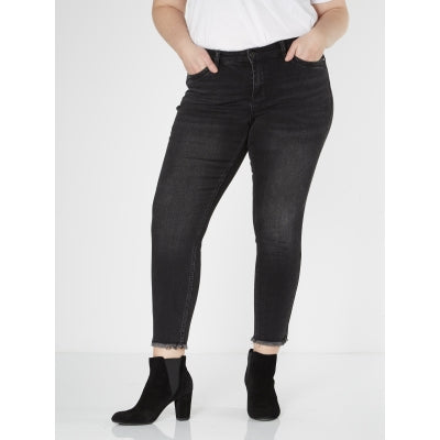 Preorder forår 26 Fia Denim jakke  fra Zoye