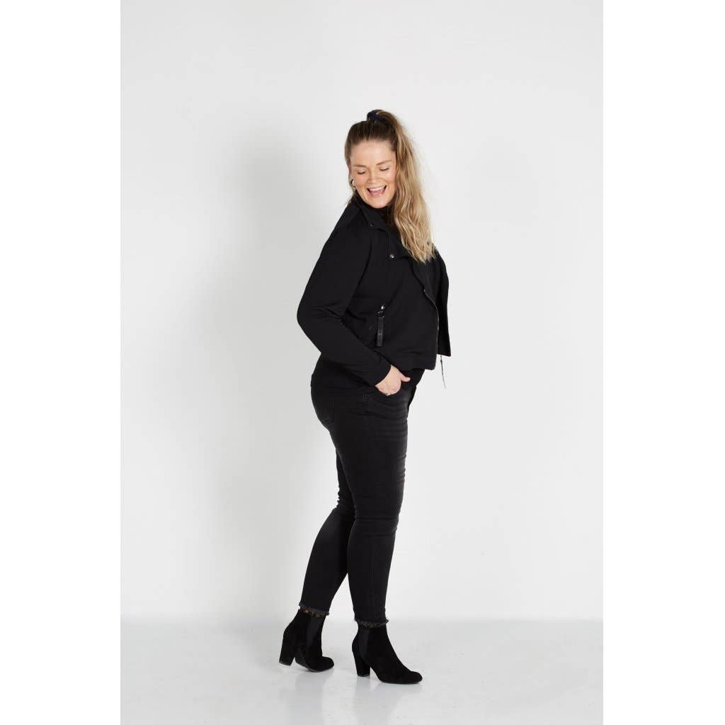 FIA JEANS fra Zoye dansk mærke sorte
