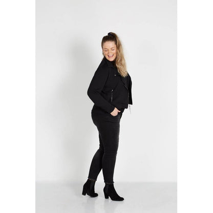 FIA JEANS fra Zoye dansk mærke sorte