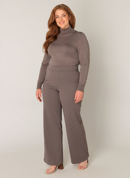 Yuena strik fra base level i mange farver